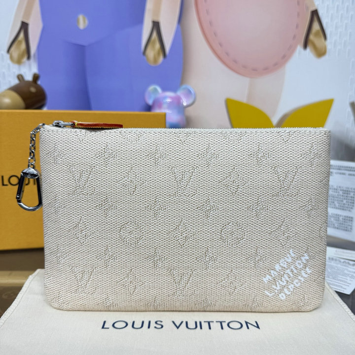 商品細詳を見る:ルイヴィトン LOUISVUITTON 2026年新作 M27110B キーポーチ クラッチバッグ 手持ちかばん モノグラム ヘリテージ キャンバス