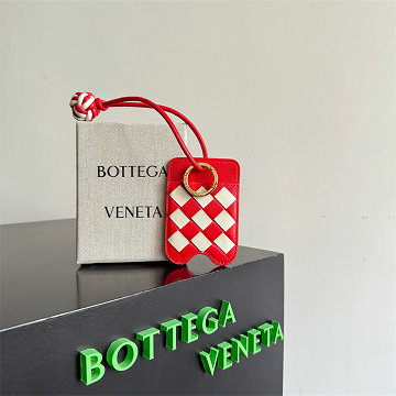 商品名称：ボッテガヴェネタ BOTTEGAVENETA 025-BOV796802RD 2025年新作 バッグチャーム カードケース キーホルダー