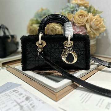 商品細詳を見る:クリスチャンディオール CHRISTIAN DIOR 025-CD0540MBK 2025年新作 レディ ディオール ミニ トートバッグ ショルダーバッグ レディース