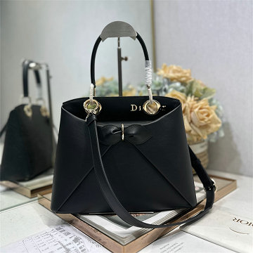 商品名称：クリスチャンディオール CHRISTIAN DIOR 025-CD0737BK 2025年新作 リボン付き トートバッグ ハンドバッグ ショルダーバッグ レディース