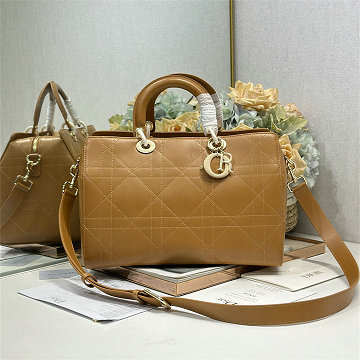 商品細詳を見る:クリスチャンディオール CHRISTIAN DIOR 025-CD1441PXS 2025年新作 レディ ディオール ハンドバッグ トートバッグ ショルダーバッグ