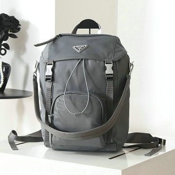 商品名称：プラダ PRADA 2025年新作 バックパック メンズ リュックサック 大容量 リュック リサイクル ナイロン