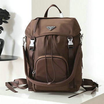 商品細詳を見る:プラダ PRADA 2025年新作 バックパック メンズ リュックサック 大容量 リュック リサイクル ナイロン