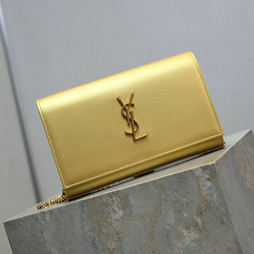 商品細詳を見る:イヴサンローラン Saint laurent YSL 2025年新作 カサンドラ チェーンポーチ ショルダーバッグ レディース