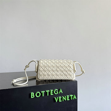 ボッテガヴェネタ BOTTEGAVENETA 99-BOV843893BS  2026年新作 ノットゥルノ ショルダーバッグ クラッチバッグ
