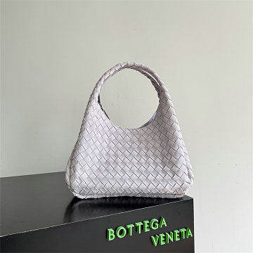 商品細詳を見る:ボッテガヴェネタ BOTTEGAVENETA 99-BOV844249BS  2026年新作 カンパーナ ホーボーバッグ トートバッグ ショルダーバッグ