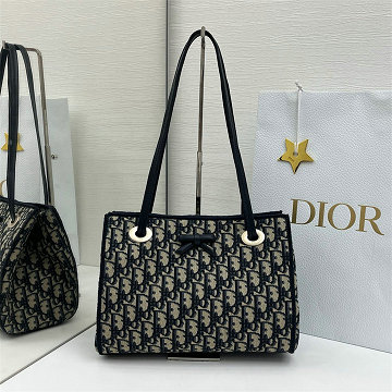 商品細詳を見る:クリスチャンディオール CHRISTIAN DIOR 99-CD1410BSL 2026年新作 トートバッグ ハンドバッグ ショルダーバッグ レディース