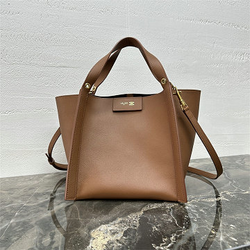 商品細詳を見る:セリーヌ CELINE 99-CE124182PZS 2026年新作 スモール キューボ バッグ トートバッグ ハンドバッグ レザー