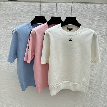 商品細詳を見る:シャネル CHANEL 2026年新作 ショートスリーブ ウール セーター クルーネック 半袖 レディース