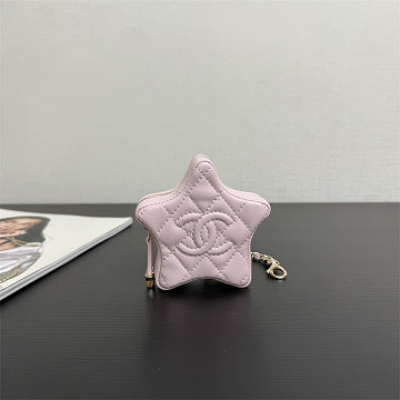 商品細詳を見る:シャネル CHANEL 2026年新作 ミニ バッグチャーム スター キーリング 小銭入れ ジップウォレット