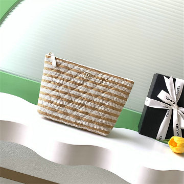 商品名称：シャネル CHANEL 99-CH4989XB  2025/26年 クルーズ コレクション ショー チェーン クラッチ ジップケース 手持ちかばん クラッチバッグ