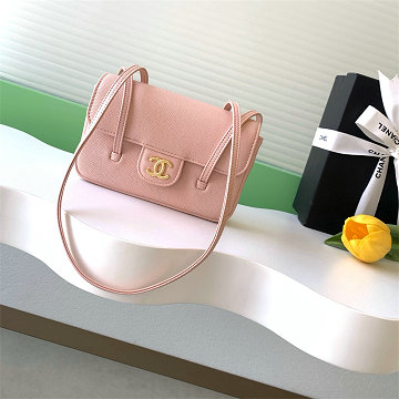 商品細詳を見る:シャネル CHANEL 99-CH5068FH 2026年春夏 プレコレクション ストラップ クラッチ バッグ ショルダーバッグ レディース