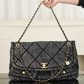 商品細詳を見る:シャネル CHANEL 99-CH5727NSH 2025/26年 クルーズ コレクション ショー ラージ ショルダーバッグ チェーン フラップバッグ レディース