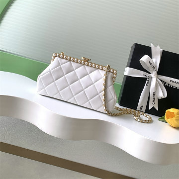 商品細詳を見る:シャネル CHANEL 99-CH5912BS 2025/26年 クルーズ コレクション ショー クラッチ バッグ ショルダーバッグ レディース