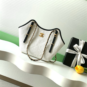 商品細詳を見る:シャネル CHANEL 99-CH6015BS 2025/26年 クルーズ コレクション ショー スモール ショッピング バッグ ハンドバッグ ショルダーバッグ