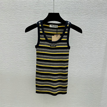 商品名称：ミュウミュウ MIUMIU 2026年新作 ニットベスト タンクトップ ノースリーブ ウール セーター クルーネック レディース