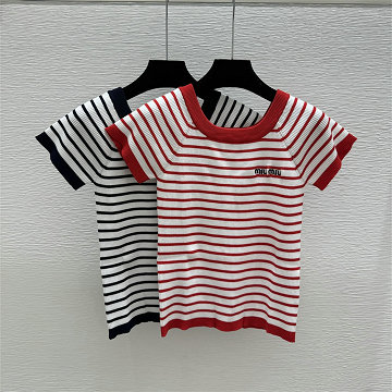 商品細詳を見る:ミュウミュウ MIUMIU 2026年新作 ショートスリーブ ウール セーター クルーネック レディース