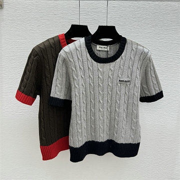 商品細詳を見る:ミュウミュウ MIUMIU 2026年新作 ショートスリーブ ウール セーター クルーネック レディース