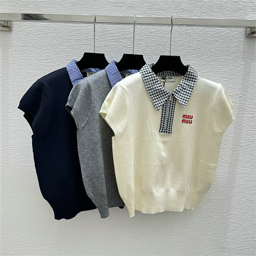 商品細詳を見る:ミュウミュウ MIUMIU 2026年新作 ショートスリーブ ウール セーター クルーネック レディース
