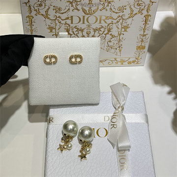 商品細詳を見る:クリスチャンディオール CHRISTIAN DIOR 99-EHCD26001 2026年新作 ピアス イヤリング アクセサリー ジュエリー