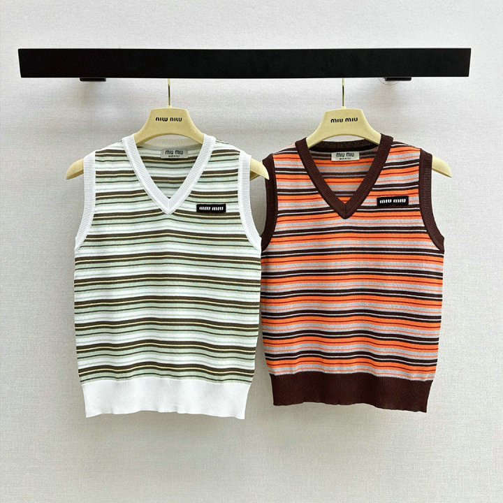 商品名称：ミュウミュウ MIUMIU 2026年新作 ニットベスト ノースリーブ ウール セーター Vネック レディース