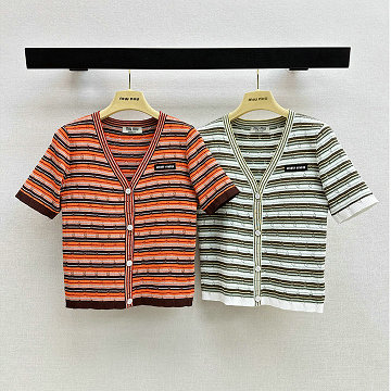 商品名称：ミュウミュウ MIUMIU 2026年新作 カーディガン ショートスリーブ セーター 半袖 Vネック カジュアル レディース