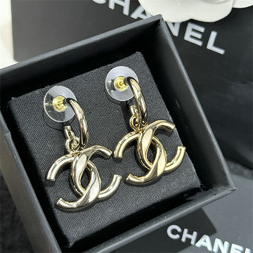 商品名称：シャネル CHANEL 99-EHCH26009 2026年新作 ピアス イヤリング アクセサリー ジュエリー
