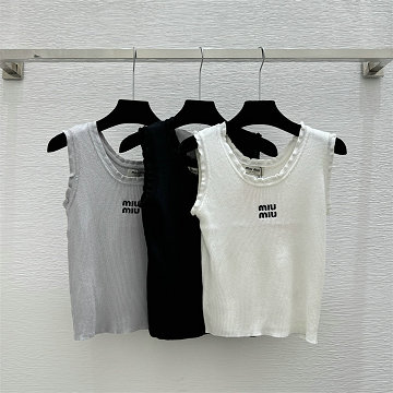 商品細詳を見る:ミュウミュウ MIUMIU 2026年新作 ニットベスト ノースリーブ ウール セーター クルーネック レディース