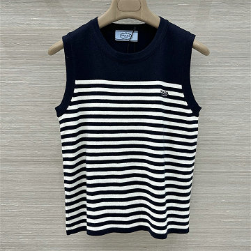 商品細詳を見る:プラダ PRADA 2026年新作 ニットベスト ノースリーブ ウール セーター クルーネック レディース