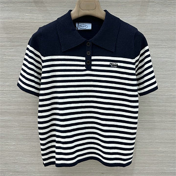 商品細詳を見る:プラダ PRADA 2026年新作 ショートスリーブ ウール セーター ポロネック 半袖 レディース