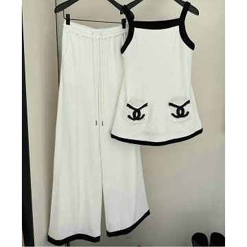 商品細詳を見る:シャネル CHANEL XG-TZCH26016 2026年新作 上下セット タンクトップ トップス ストレートパンツ カジュアル