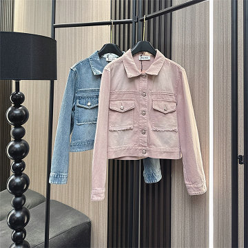 商品細詳を見る:ミュウミュウ MIUMIU XG-WTMM26006 2026年新作 トレンチコート ベルベット ジャケット 長袖 ウターコート