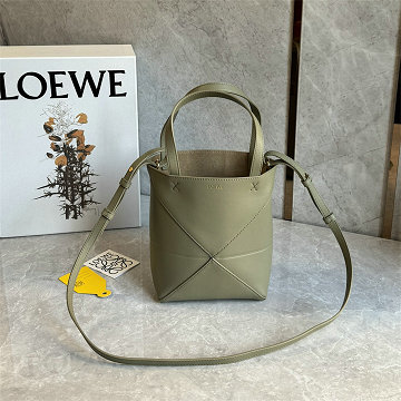 商品細詳を見る:ロエベ LOEWE 99-LE052322QG2026年新作 パズルフォルド トート ミディアム トートバッグ ハンドバッグ ショルダーバッグ レディース