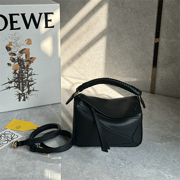 商品細詳を見る:ロエベ LOEWE 99-LE0338BK 2026年新作 ミニ パズル ハンドバッグ 2way ショルダーバッグ レディース レザー