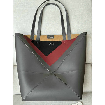 商品細詳を見る:ロエベ LOEWE 99-LE1761PHM 2026年新作 パズルフォールド トートバッグ 肩掛け ショルダーバッグ ハンドキャリーバッグ