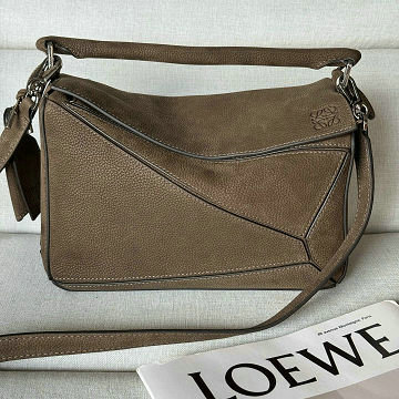 商品名称：ロエベ LOEWE 99-LE3007LSH 2026年新作 スモール パズル ハンドバッグ 2way ショルダーバッグ レディース レザー