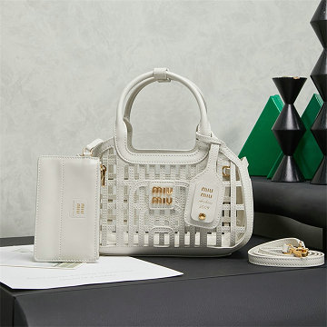 商品名称：ミュウミュウ MIUMIU 99-MM5BA294ZBS 2026年新作 スモール バスケットバッグ トートバッグ ハンドバッグ レザー レディース