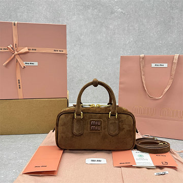 商品名称：ミュウミュウ MIUMIU 99-MM5BB142RZS 2026年新作 アルカディ トートバッグ スモール ハンドバッグ 2way ショルダーバッグ