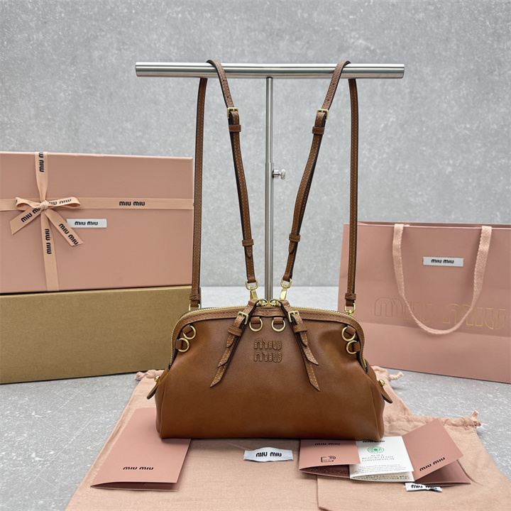 商品細詳を見る:ミュウミュウ MIUMIU 99-MM5BF131ZS 2026年新作 クラッチバッグ トートバッグ ショルダーバッグ レディース