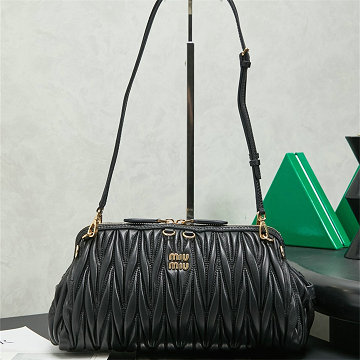 ミュウミュウ MIUMIU 99-MM5BF130BK 2026年新作 クラッチバッグ トートバッグ ショルダーバッグ レディース