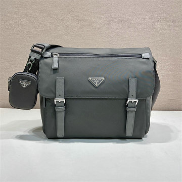商品細詳を見る:プラダ PRADA 99-PD1BD953HS 2026年新作 メッセンジャーバッグ ショルダーバッグ メンズかばん ナイロン