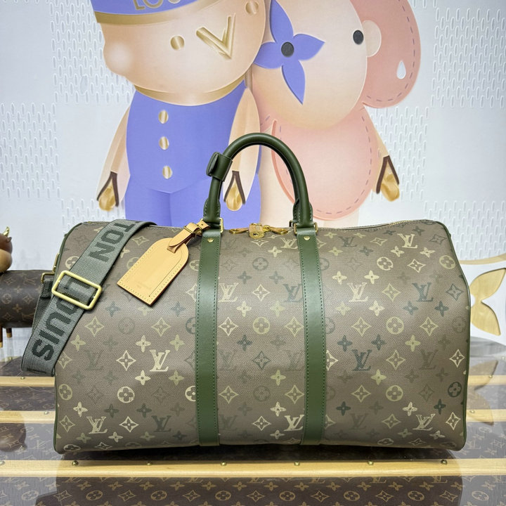 商品細詳を見る:ルイヴィトン LOUISVUITTON 2026年新作 キーポル バンドリエール 50 トートバッグ トラベルバッグ モノグラム サープラス キャンバス