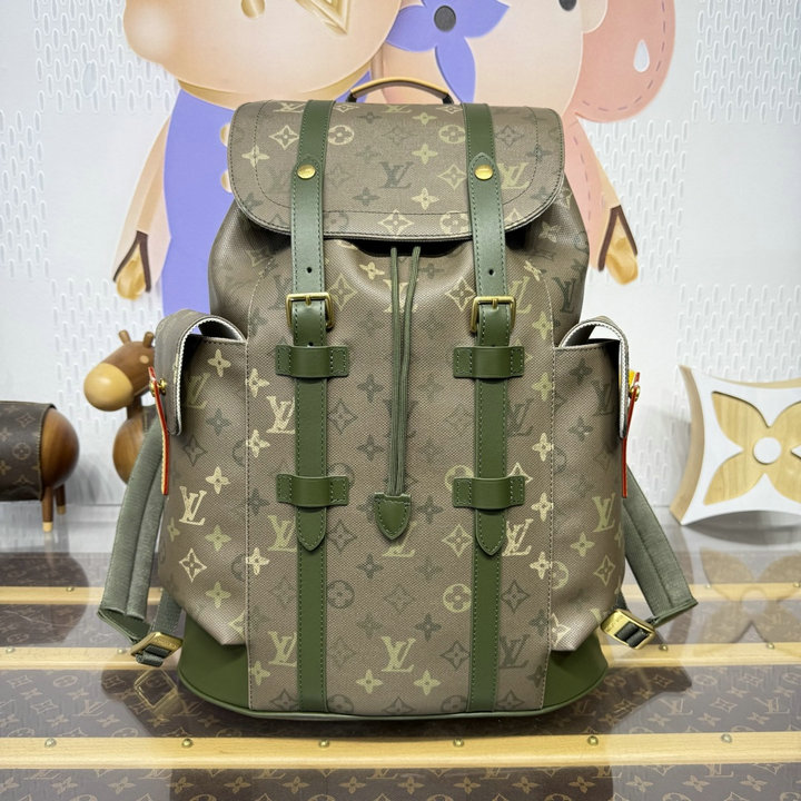 商品細詳を見る:ルイヴィトン LOUISVUITTON 2026年新作 クリストファー MM バックパック メンズ リュックサック 大容量 モノグラム サープラス キャンバス