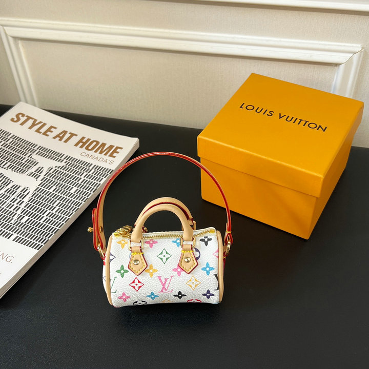 商品名称：ルイヴィトン LOUISVUITTON 2026年新作 M00544 LV x TM バッグチャーム マイクロ スピーディ キーホルダー モノグラム マルチカラー キャンバス