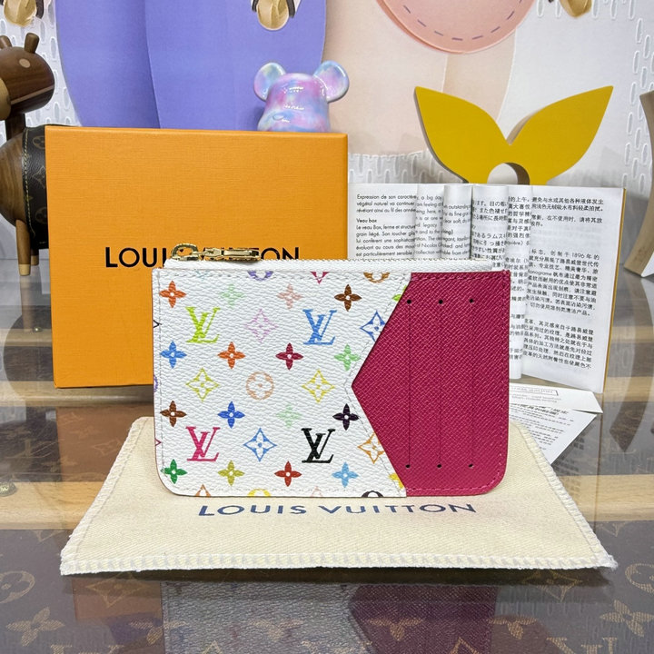 商品細詳を見る:ルイヴィトン LOUISVUITTON 2026年新作 M27706 LV x TM カードケース ポルト カルト ロミー 小銭入れ ジッピーウォレット モノグラム マルチカラー キャンバス