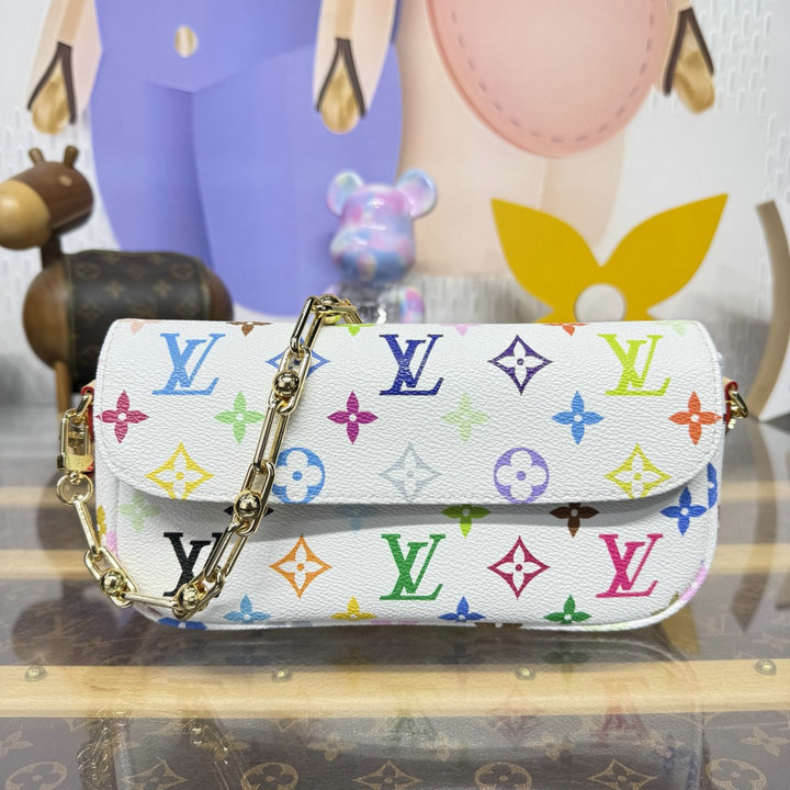 商品名称：ルイヴィトン LOUISVUITTON 2026年新作 M27492 LV x TM ウォレット オン チェーン IVY ショルダーバッグ チェーンポーチ