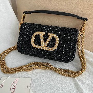 商品細詳を見る:ヴァレンティノ Valentino 99-VT22103BK 2026年新作 ロゴ スモール ショルダーバッグ チェーンポーチ レディース