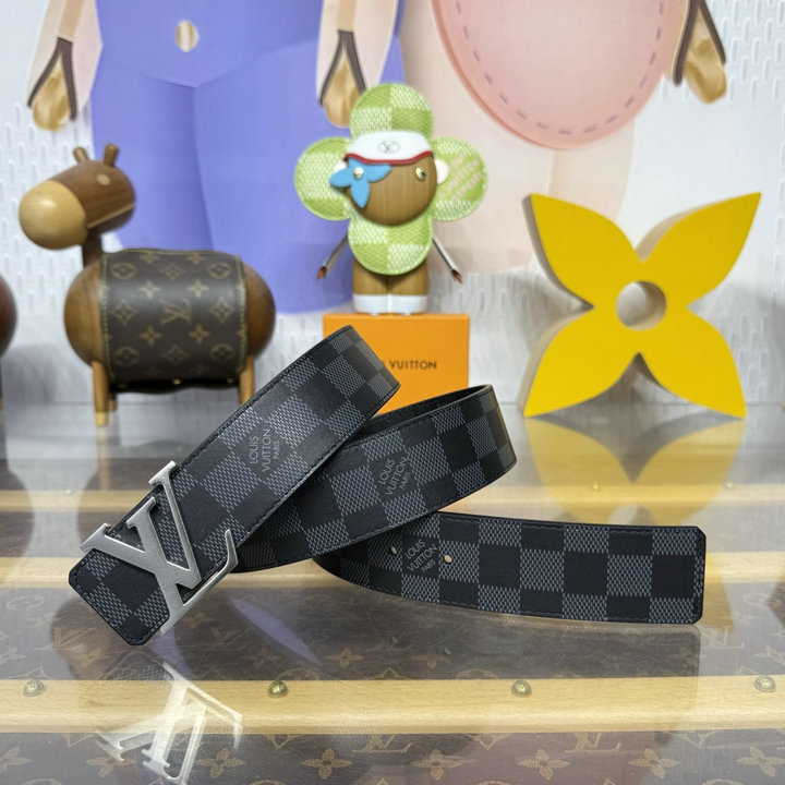 商品細詳を見る:ルイヴィトン LOUISVUITTON 2026年新作 M0107 ベルト リバーシブル 幅40mm メンズ