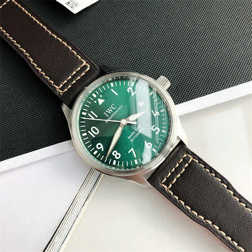 商品細詳を見る:IWC 99-IWCT26006 2026年新作 ビッグ パイロット ウォッチ 時計 自動巻き