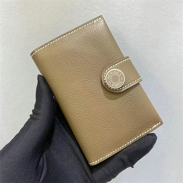 商品名称：エルメス HERMES 063-H0843JBQDH 2026年新作 R.M.S カードケース 名刺入れ ヴォー エヴァーカラー